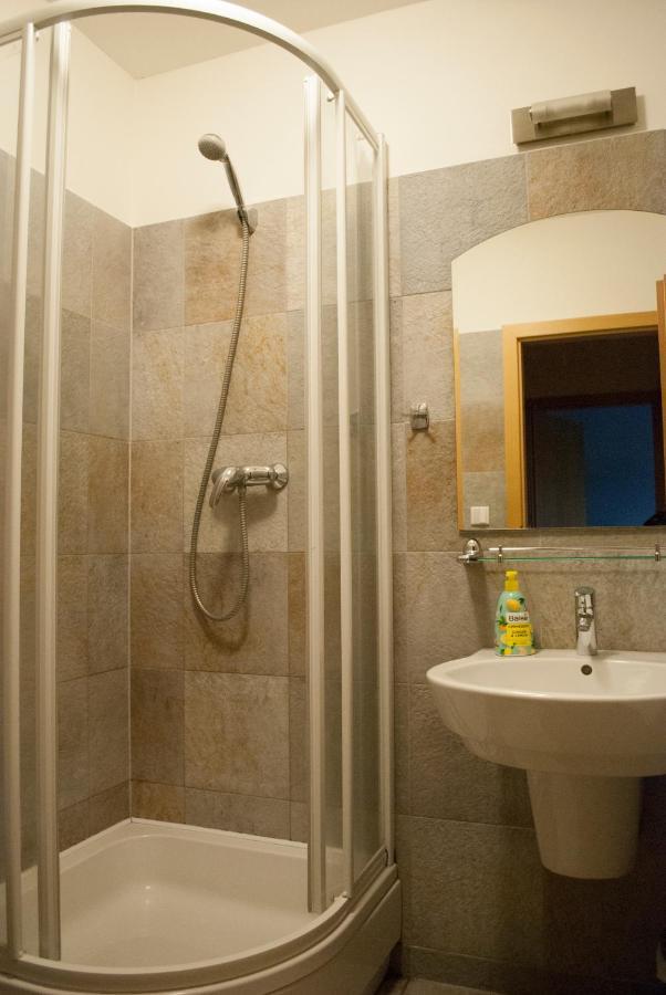 Cestar Apartment *
